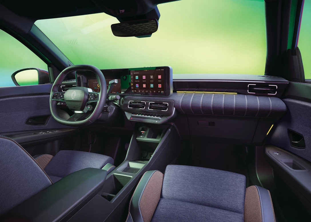 Renault 5 E-Tech electric-2025-08.jpg