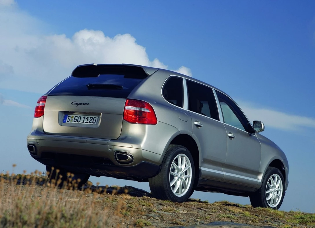 1606405-Porsche-Cayenne-2007-2010-06.jpg