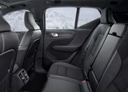 1674554-Volvo-XC40-2019-08.jpg