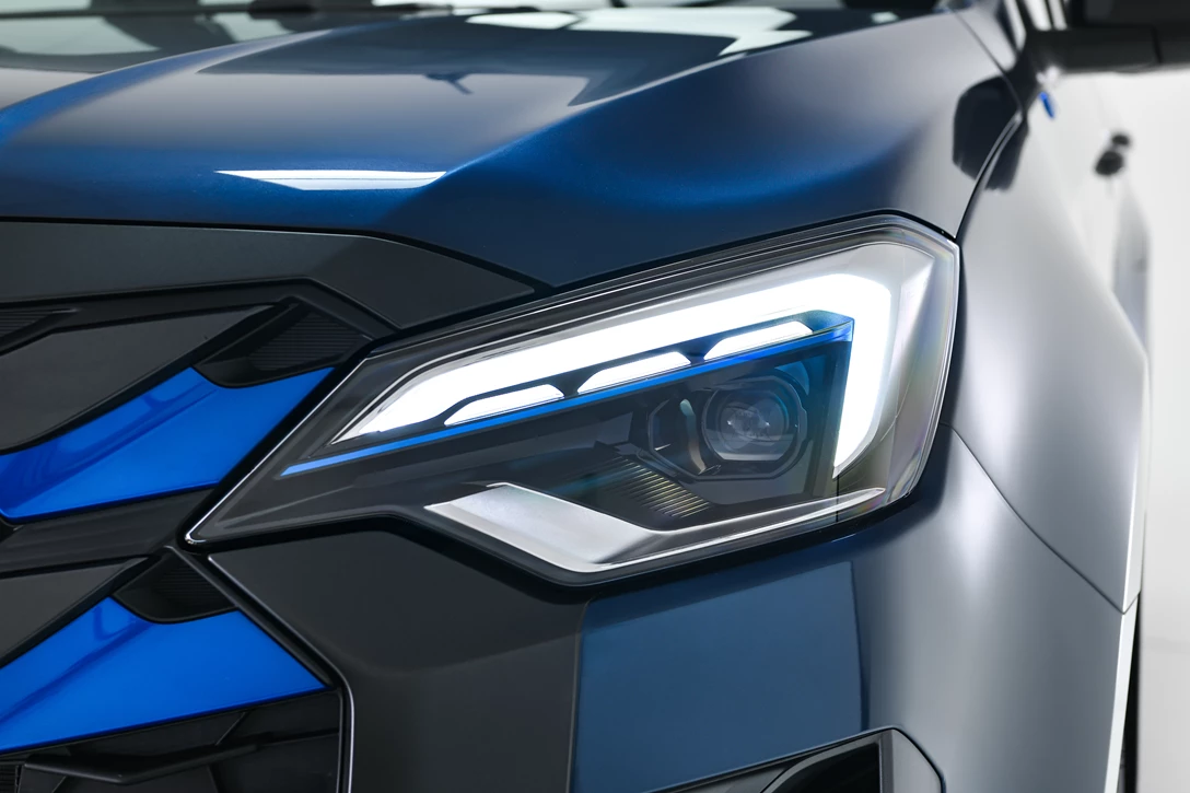 1708506-The New Isuzu D-Max EV (2).jpg