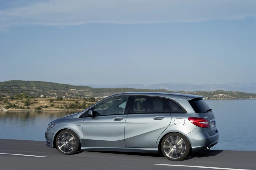 מאזדה 3 החדשה (סדאן)