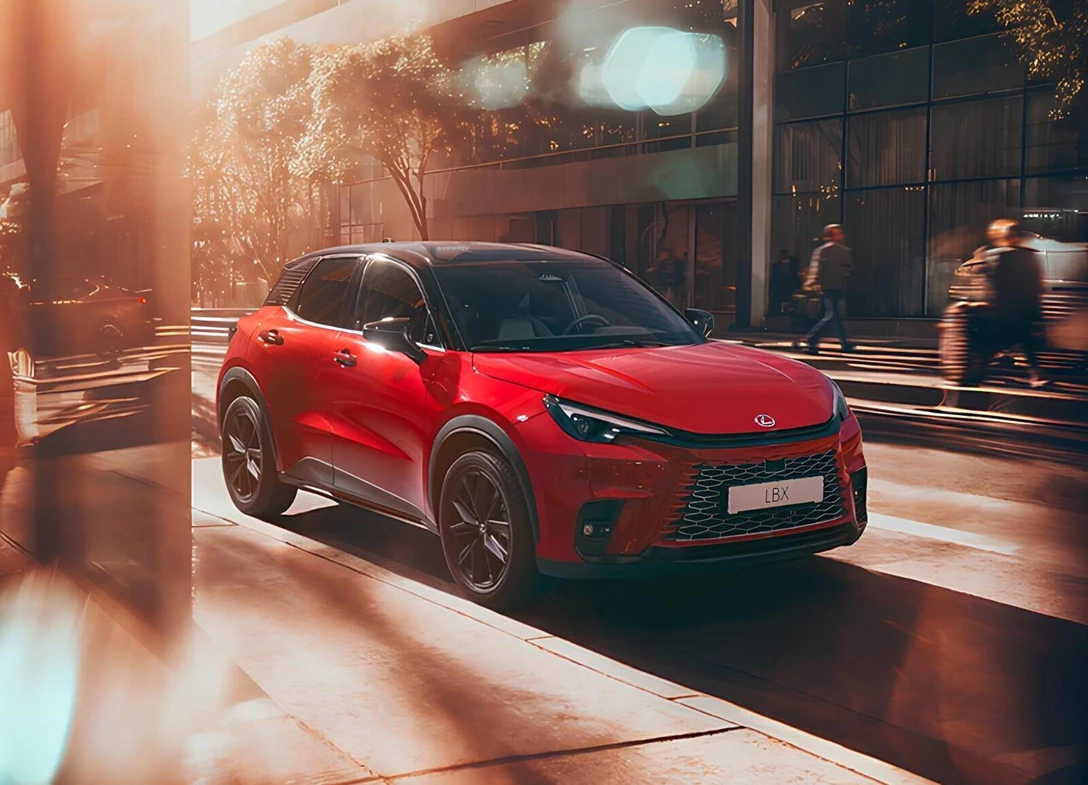 Lexus-LBX-Vibrant-Edition-2026-01.jpg
