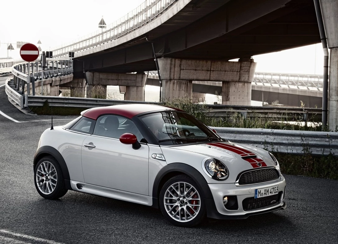 1605800-Mini-Coupe-2011-2015-03.jpg