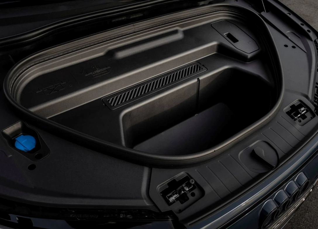 1705894-Audi-Q6_e-tron-2025 (13).jpg