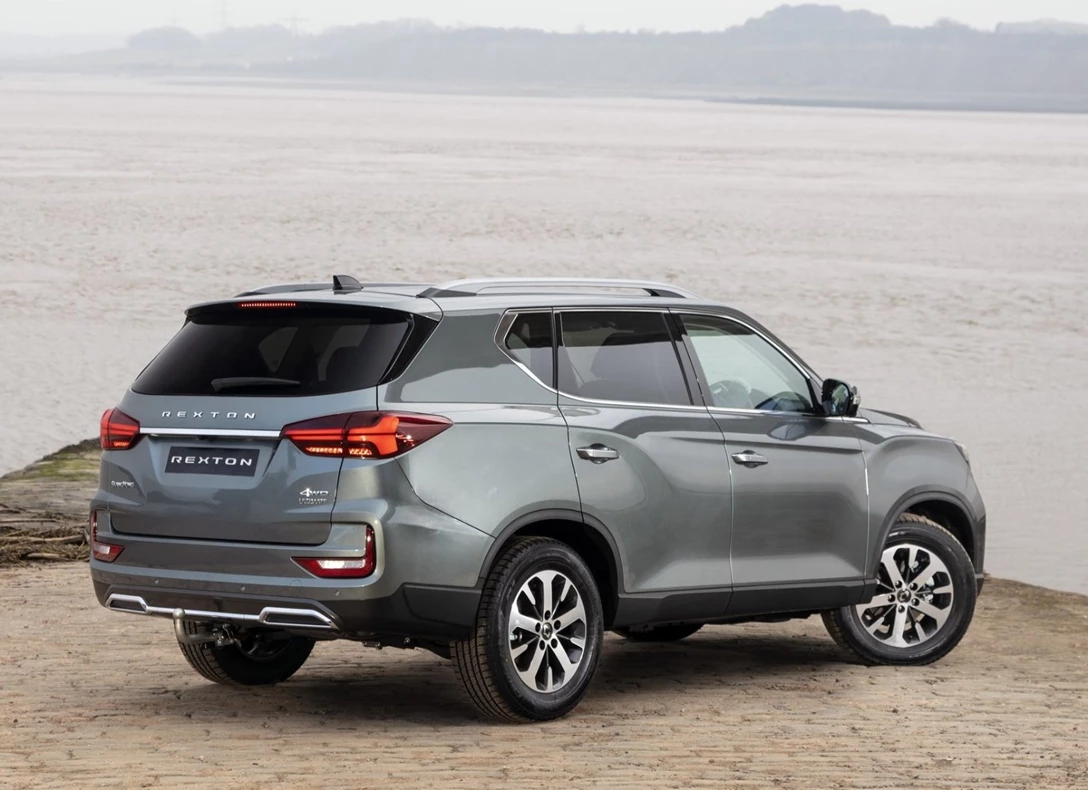 1643616-SsangYong-Rexton-2021-02.jpg