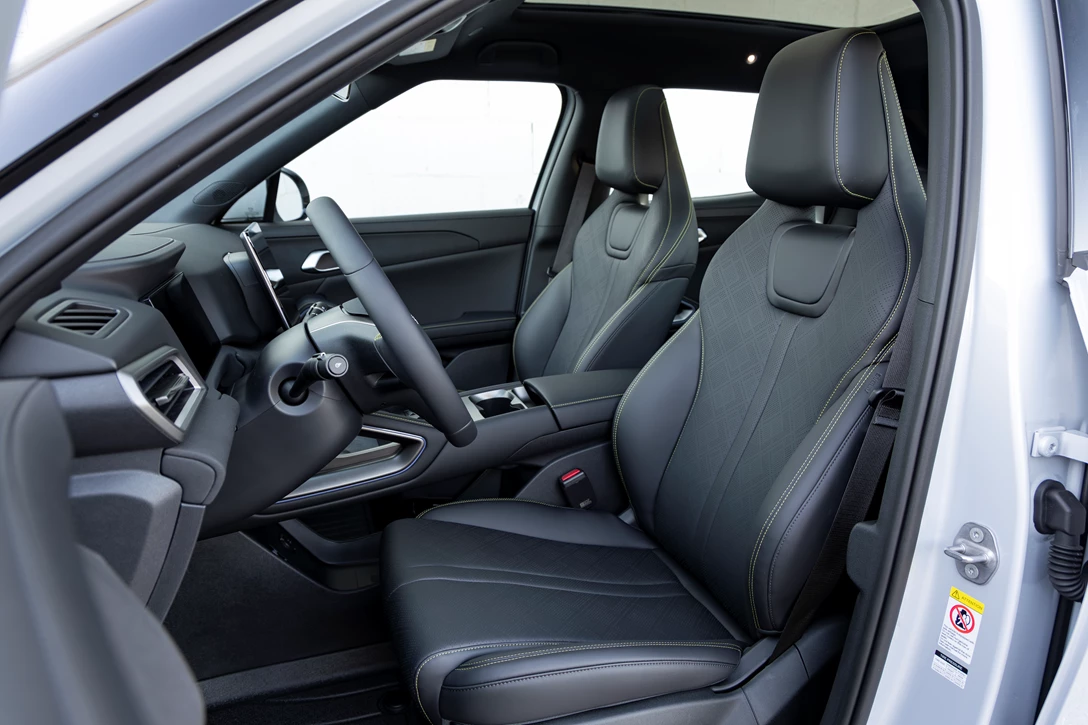 1706618-Atto 2_Hiking green_interior_21.jpg