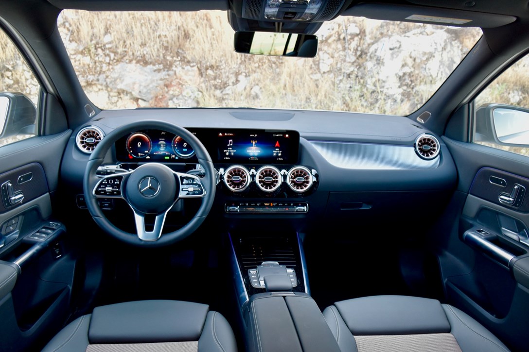 1647078-מרצדס EQA מבחן דרכים - 11.jpeg