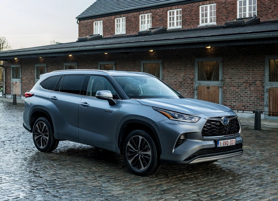 1674499-Toyota-Highlander_EU-Version-2023-01.jpg