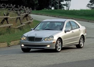 1604858-Mercedes-Benz-C-Class-2001-2007-6.jpg