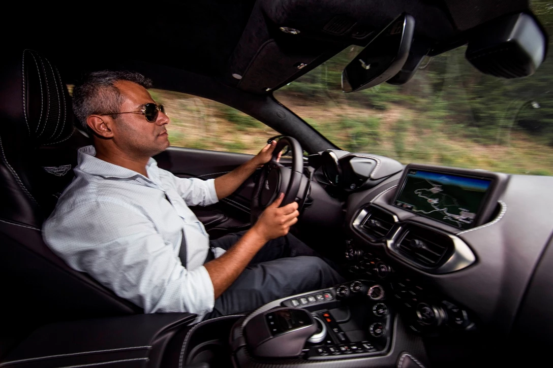 אוהד אלגוב, לאחר שהרים את המושב מספיק