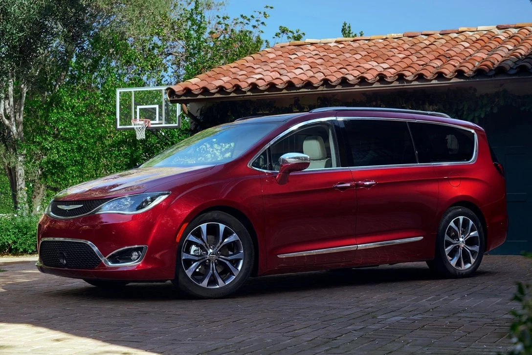 1600744-קרייזלר פאסיפיקה (1).jpg