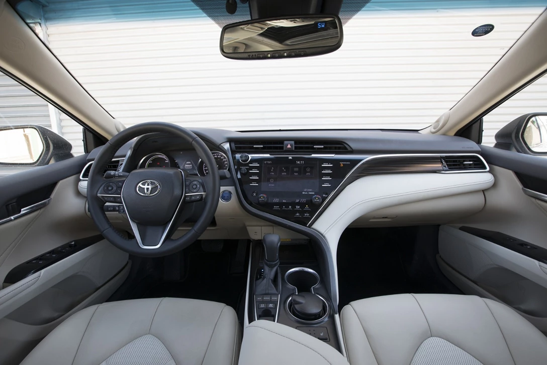 1604568-טויוטה קאמרי - מבחן דרכים 2018 (6).jpg