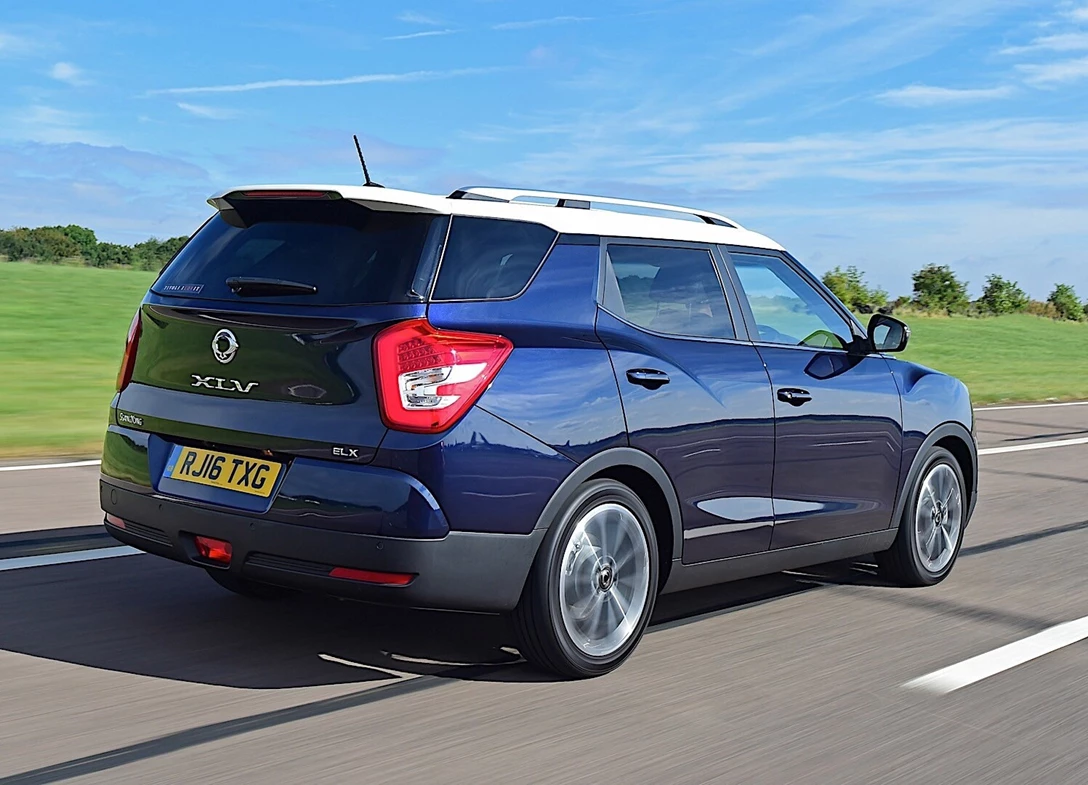 1689911-SsangYong-Tivoli-XLV-2018-02.jpg