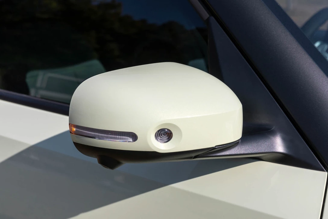 1703751-INSTER Static _34.jpg