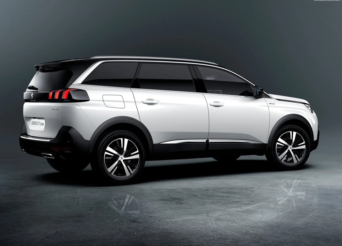 1641133-Peugeot-5008-2018-04.jpg