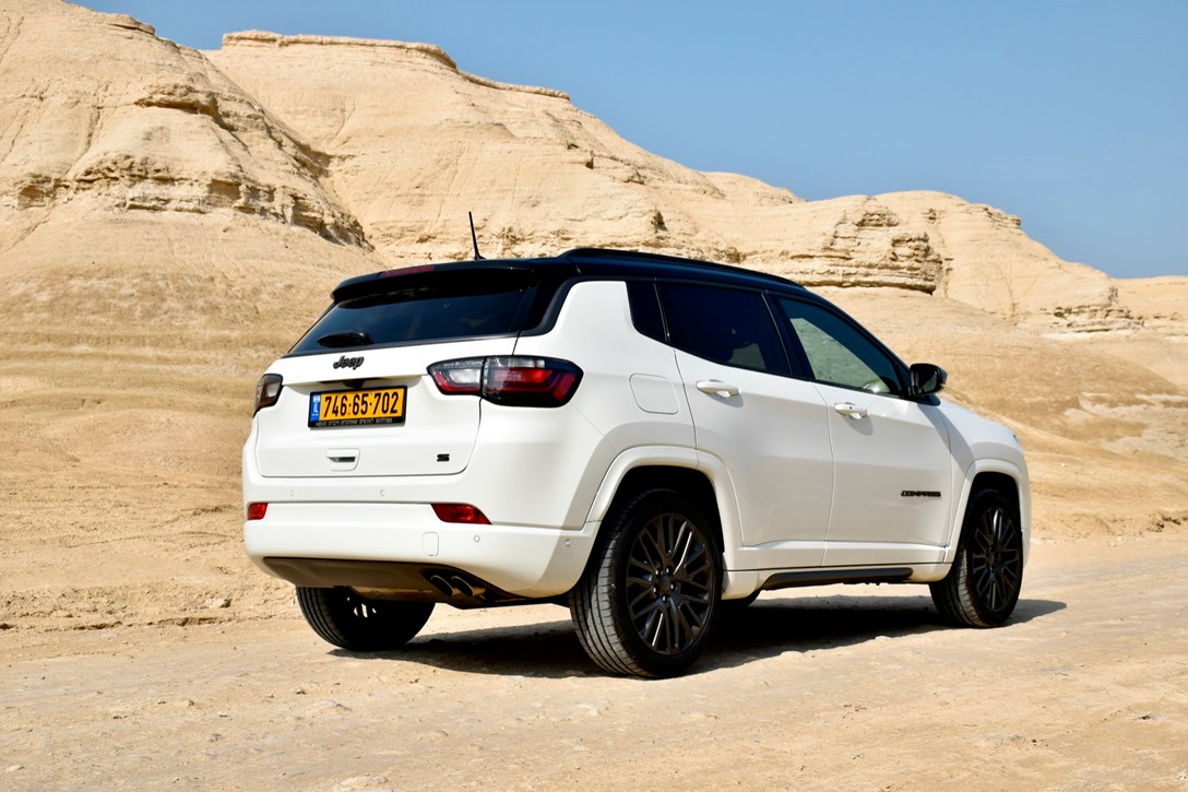 1659863-COMPASS - 12.jpeg