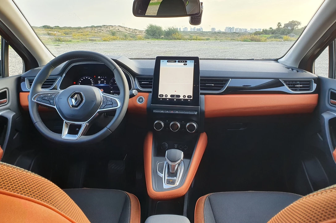 1674891-Renault-Captur-2023-05+.jpg