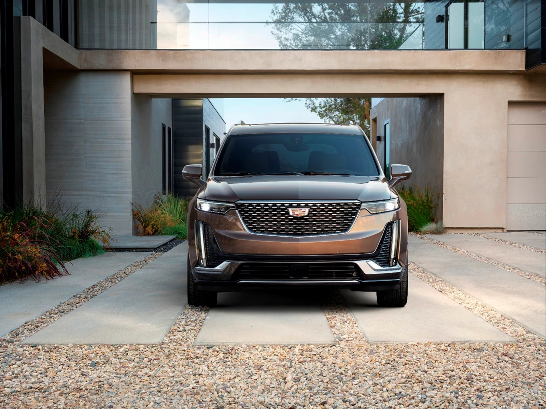 1609639-2020-Cadillac-XT6-Luxury-013.jpg