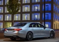 1655499-Mercedes-Benz-S-Class-2022-02.jpg