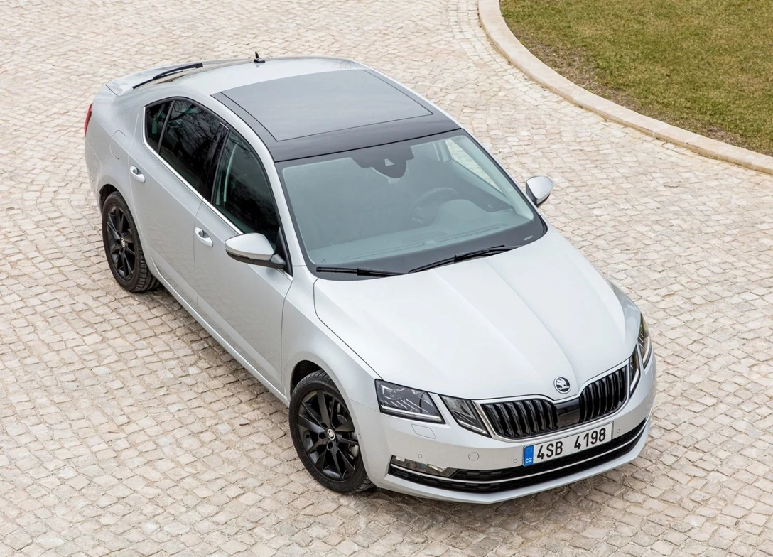 1689221-Skoda-Octavia-2017-1600-01.jpg