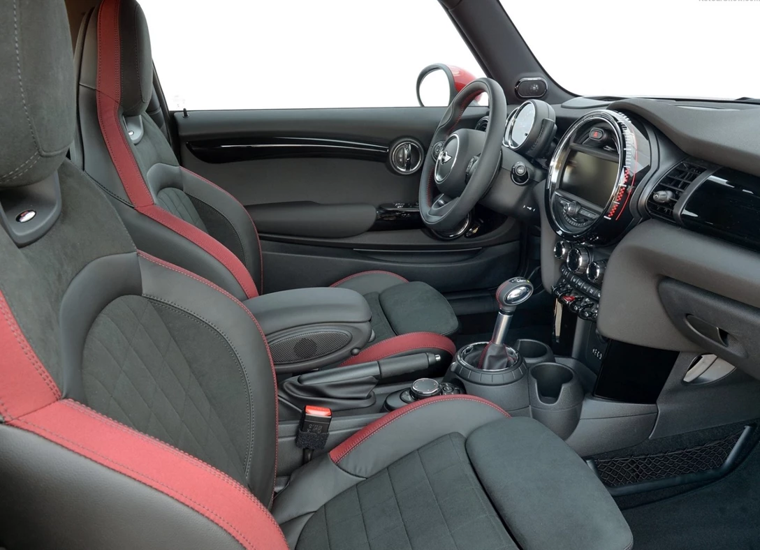 1659098-Mini-Cooper-2016-17.jpg