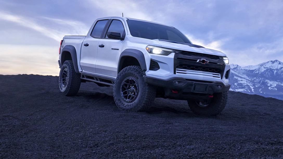 1683040-2024-chevrolet-colorado-zr2-bison-001-min.jpg