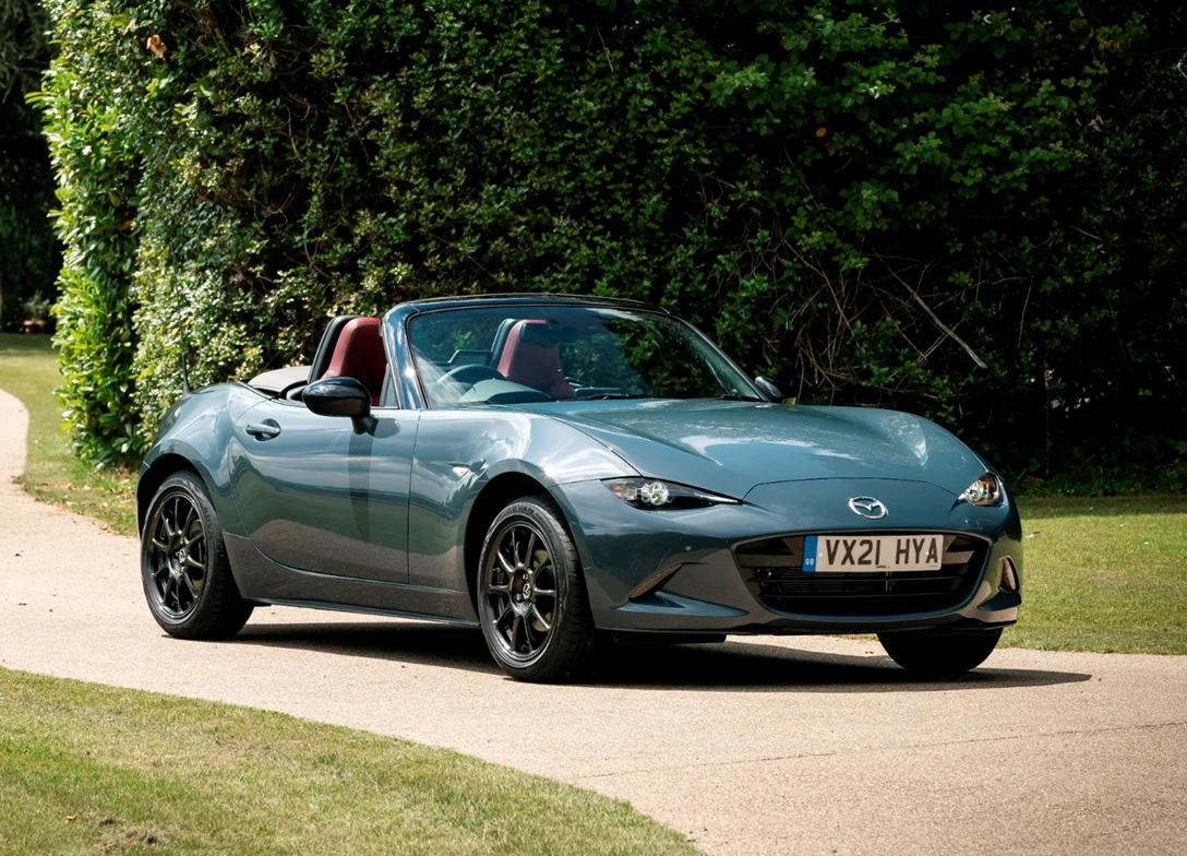 1696367-Mazda-MX5-2024-01.jpg