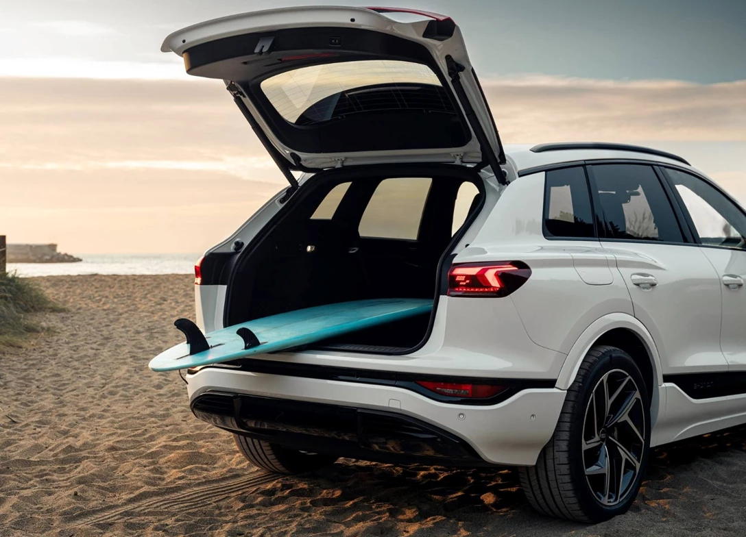 1705893-Audi-Q6_e-tron-2025 (12).jpg