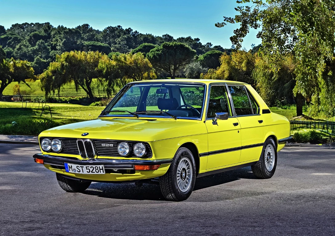 1699050-BMW-5-Series-1975-1600-01 copy.jpg