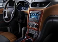 1647450-Chevrolet-Traverse-2015-06.jpg