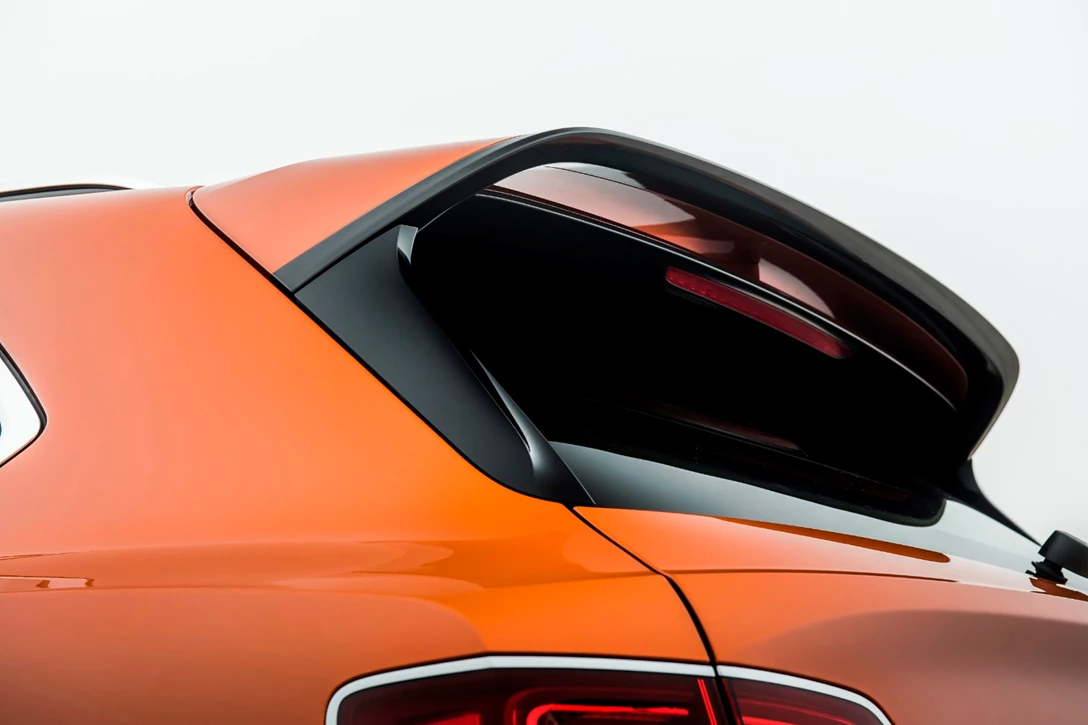 1612095-Bentayga Speed 13.jpg