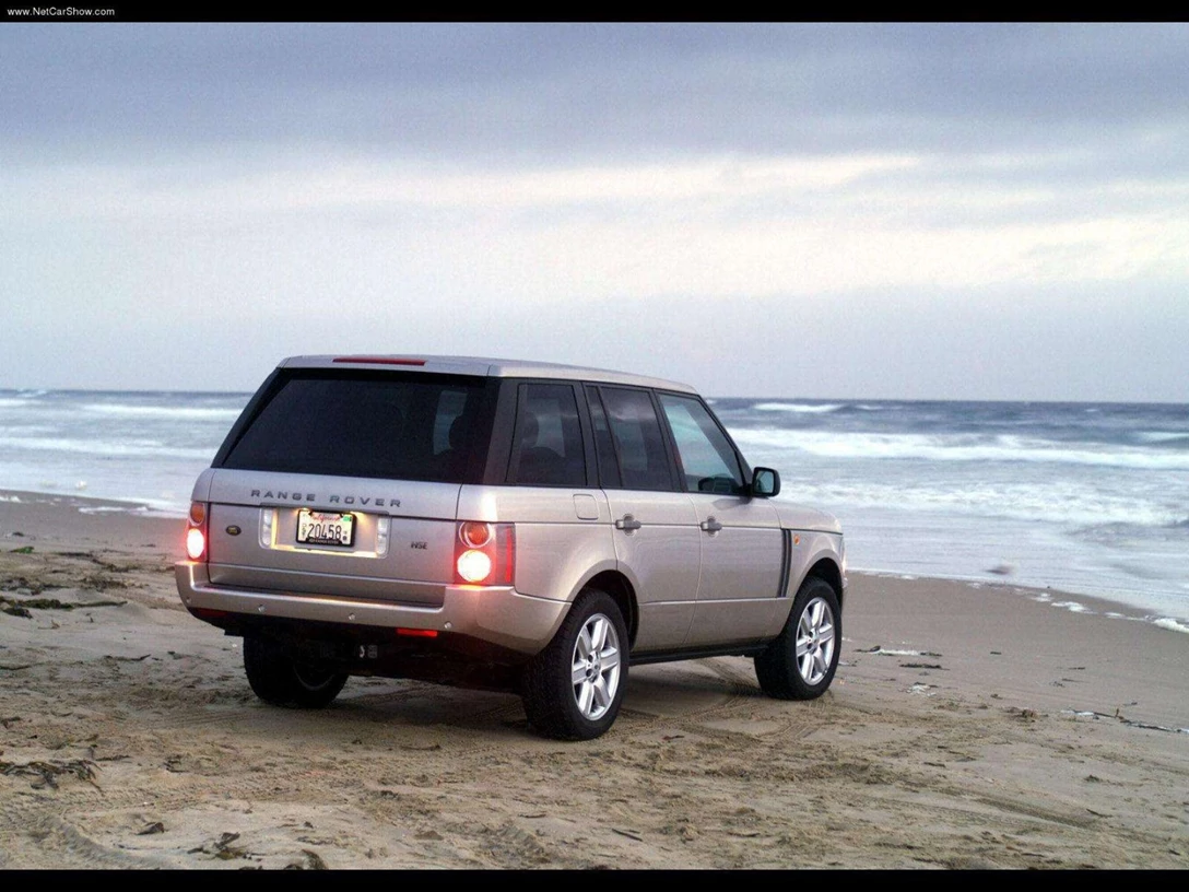 1593650-Land_Rover-Range_Rover 4.jpg