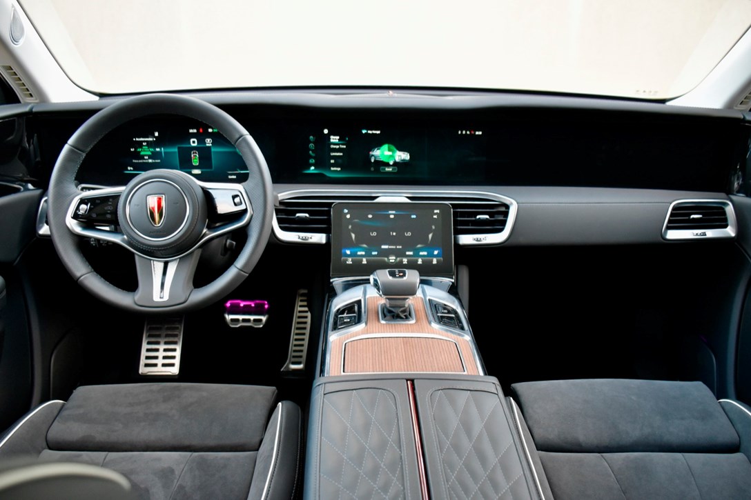 1660026-HONGQI - 4.jpeg