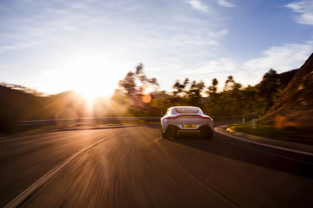 1599136-אסטון מרטין ואנטג מבחן דרכים השקה (32).jpg