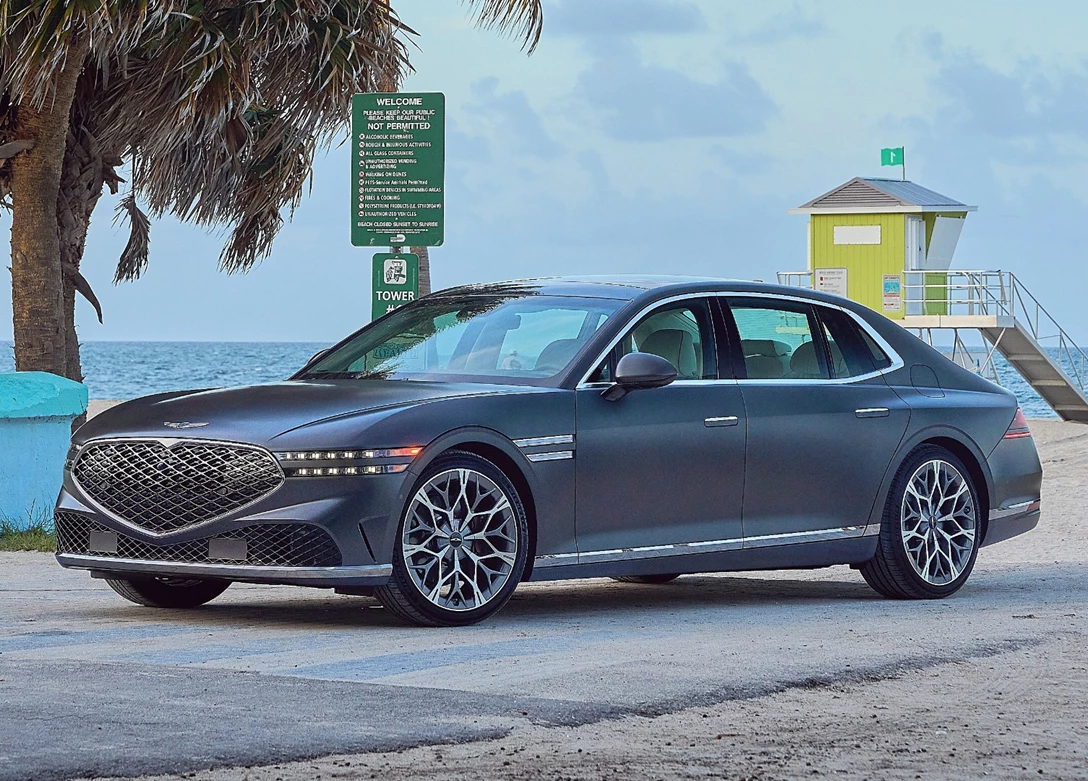 1684678-Genesis-G90-2023-wallpaper.jpg