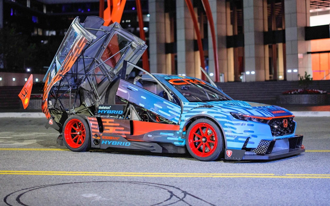 1679011-37 HPD Honda CR-V Hybrid Racer-min.jpg