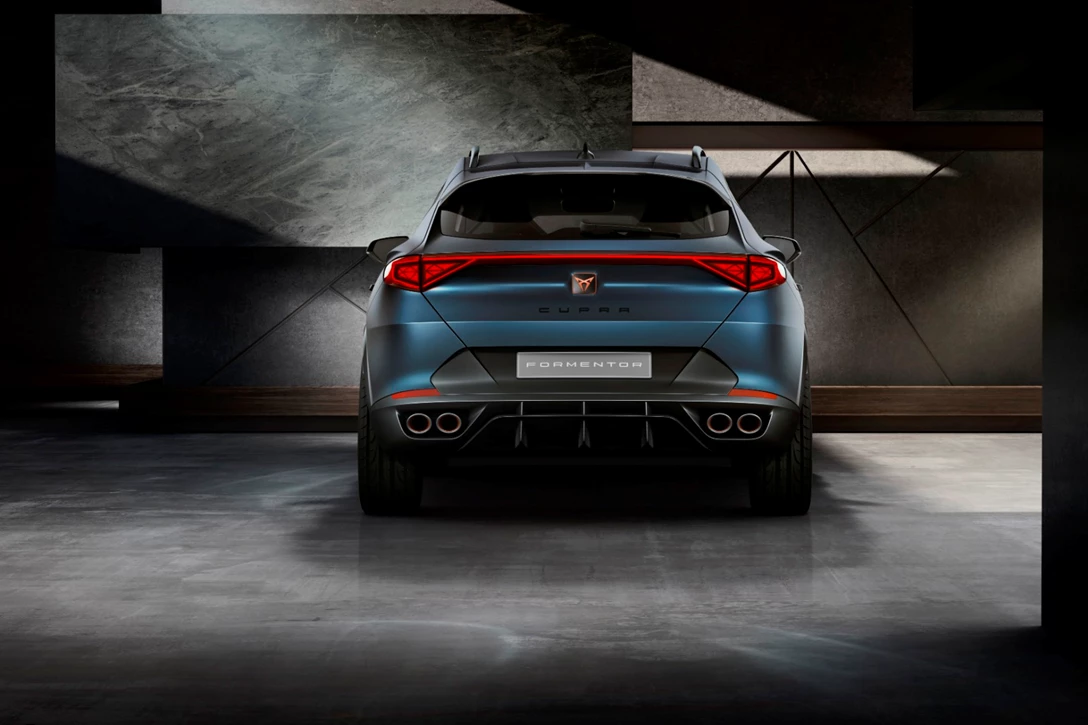 1612580-CUPRA-Formentor-a-unique-concept-car-for-a-special-brand_04_HQ.jpg