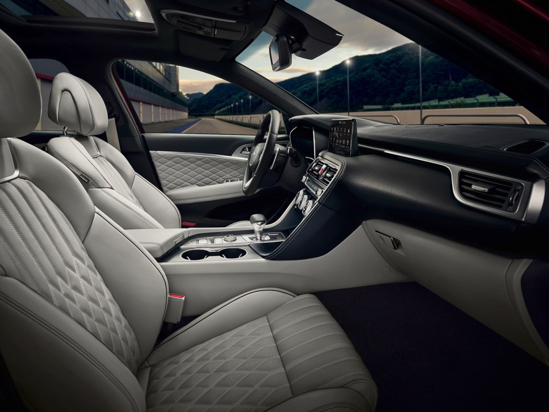 1644194-גנסיס G70 - 24.jpeg