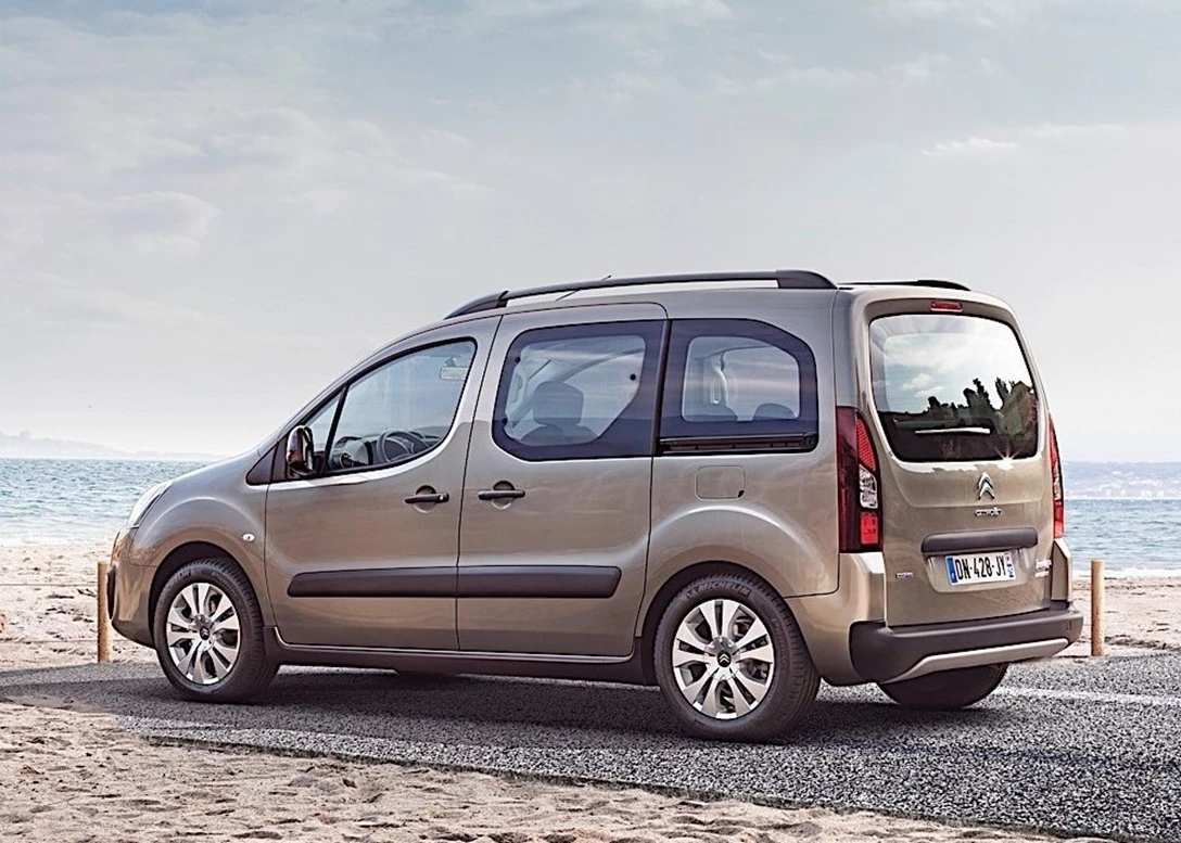 1671229-Citroen-Berlingo-2016-03.jpg