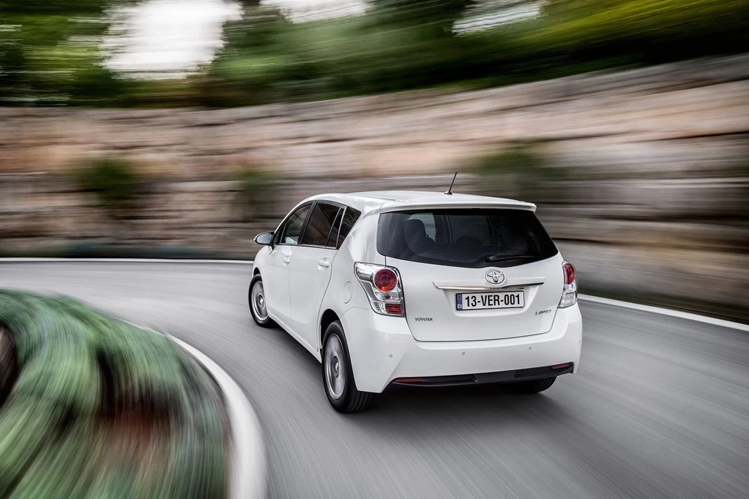 טויוטה ורסו