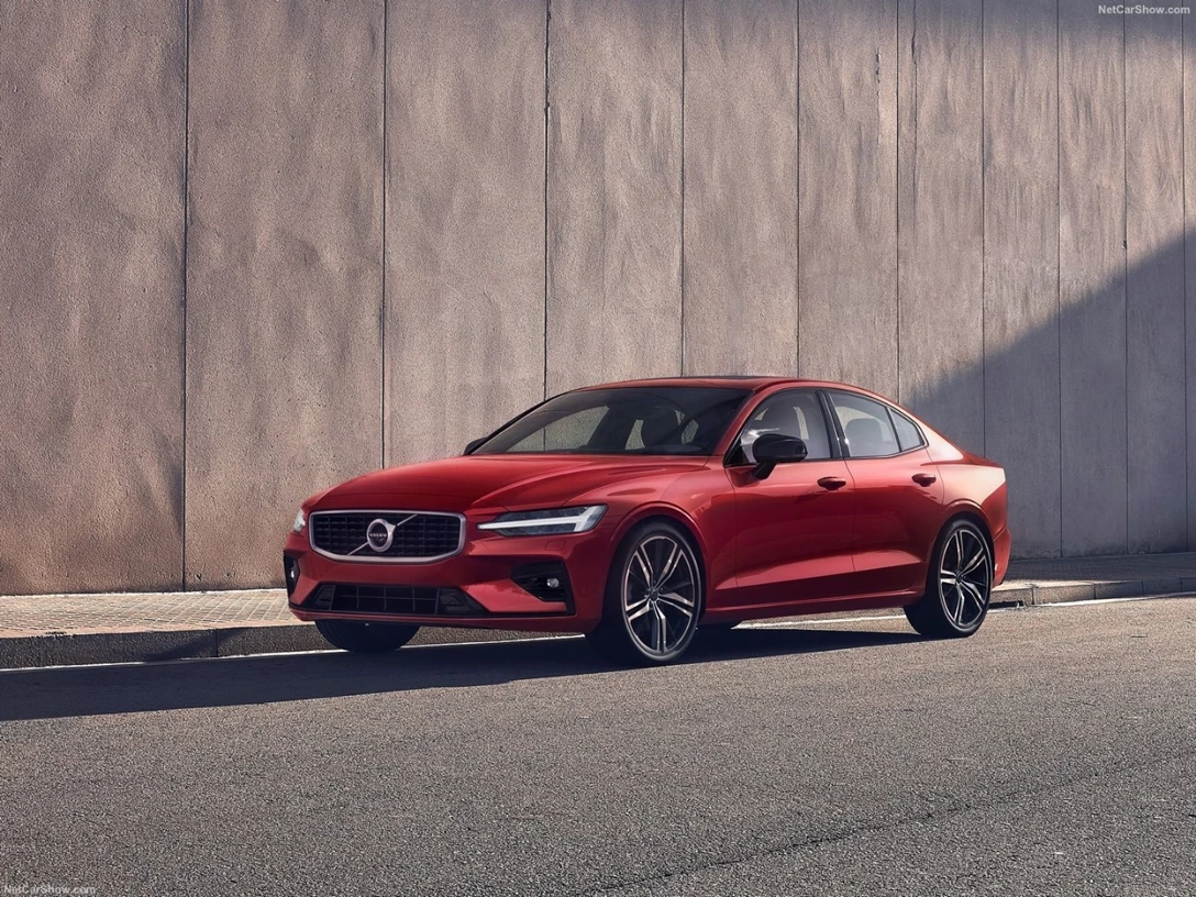 1617168-Volvo-S60-2019-03.jpg