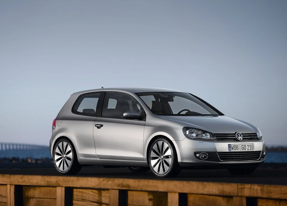 1601017-Volkswagen-Golf-2009-1600-04.jpg