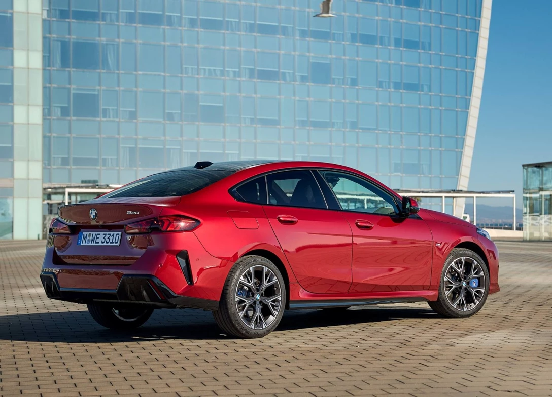 1708682-BMW-2-Series_Gran_Coupe-2025-02.jpg