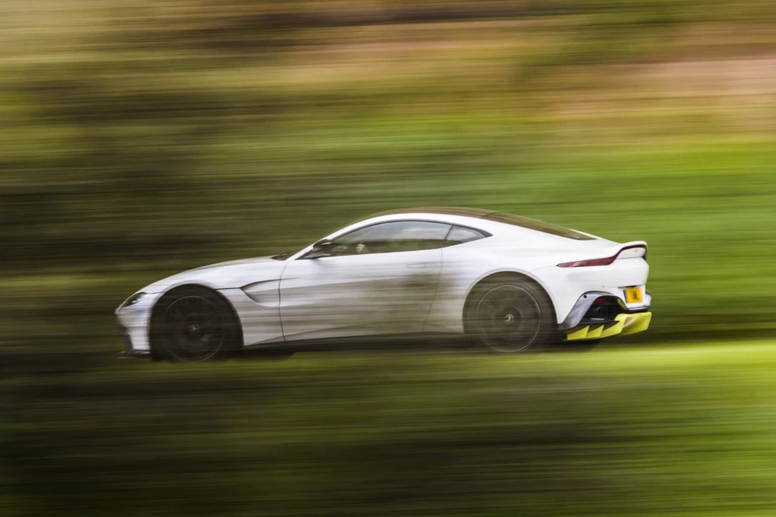 1599141-אסטון מרטין ואנטג מבחן דרכים השקה (36).jpg