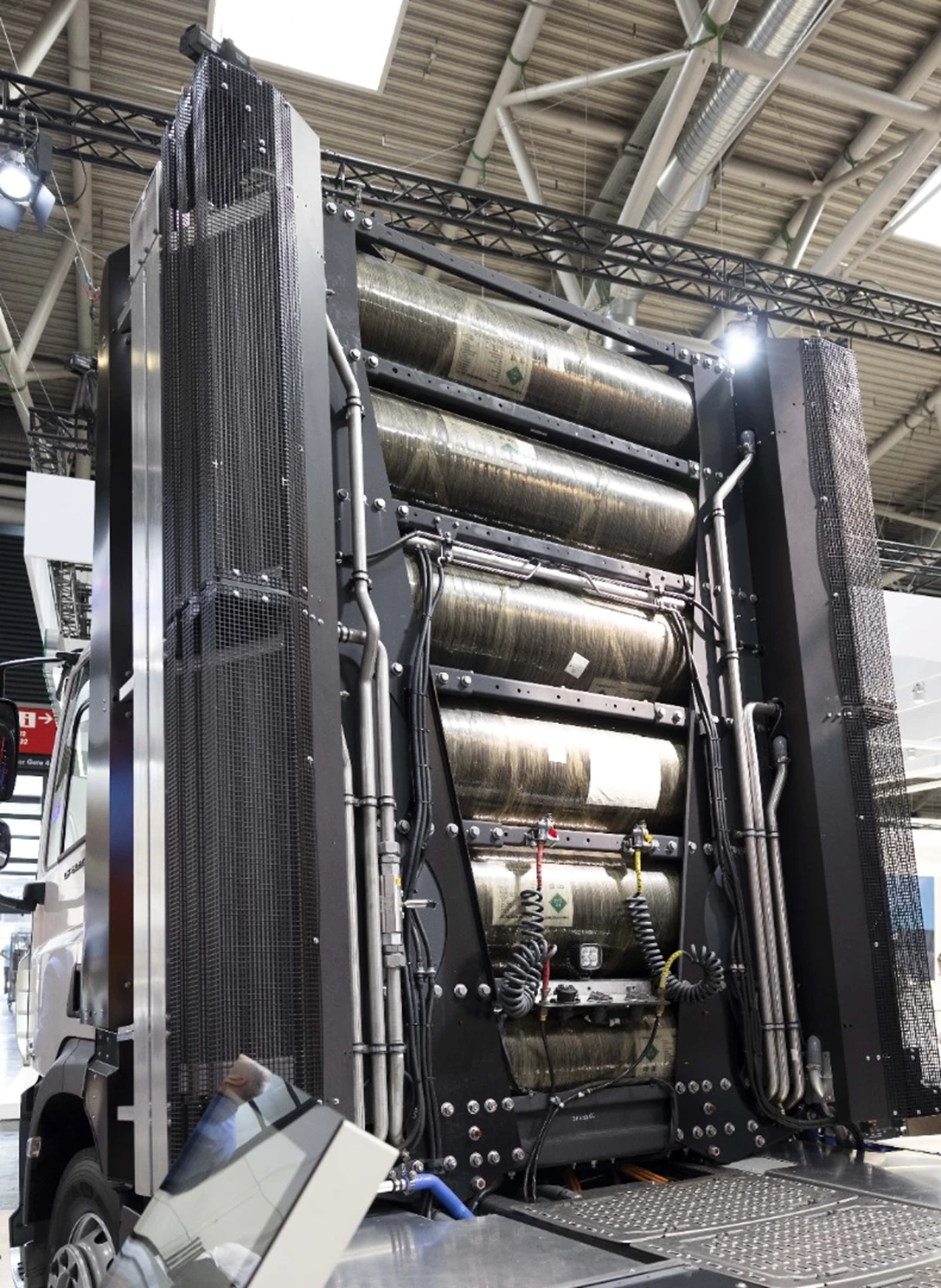 1688081-VDL TRUCK REAR-min.jpg