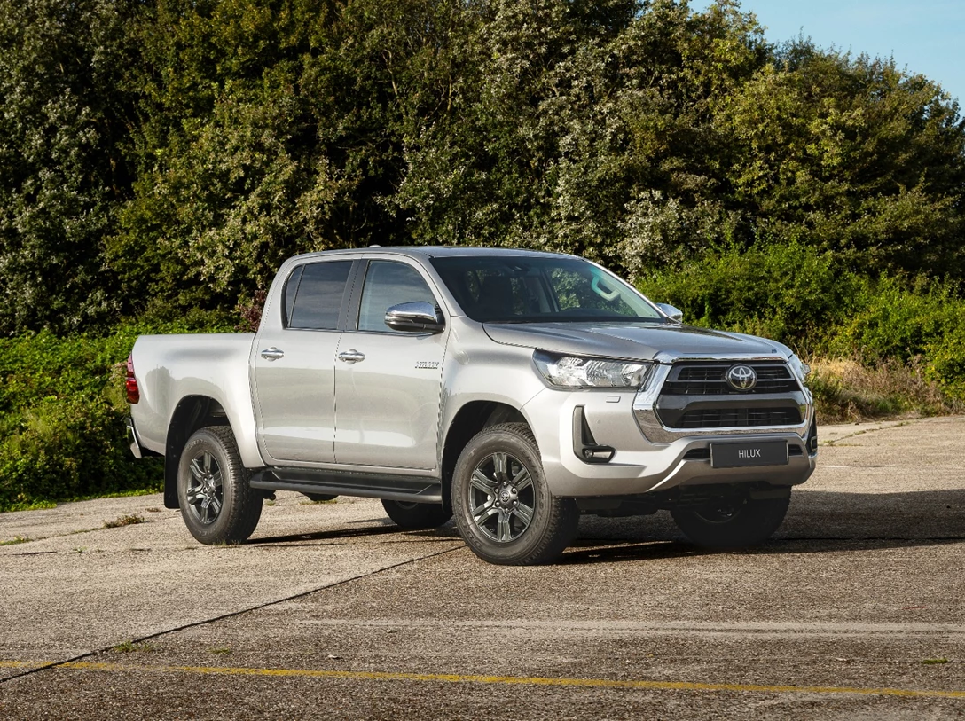 1703363-2024-hilux48vhybrid-static-002.jpg
