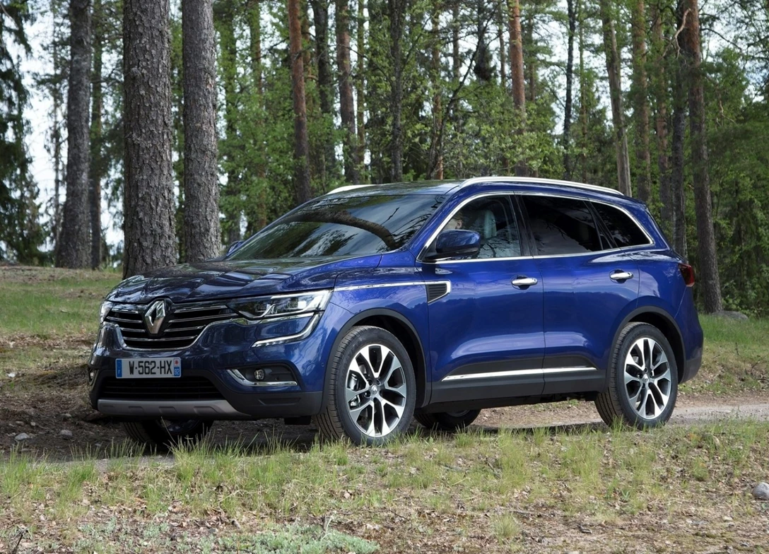 1657038-Renault-Koleos-2017-1600-0b.jpg