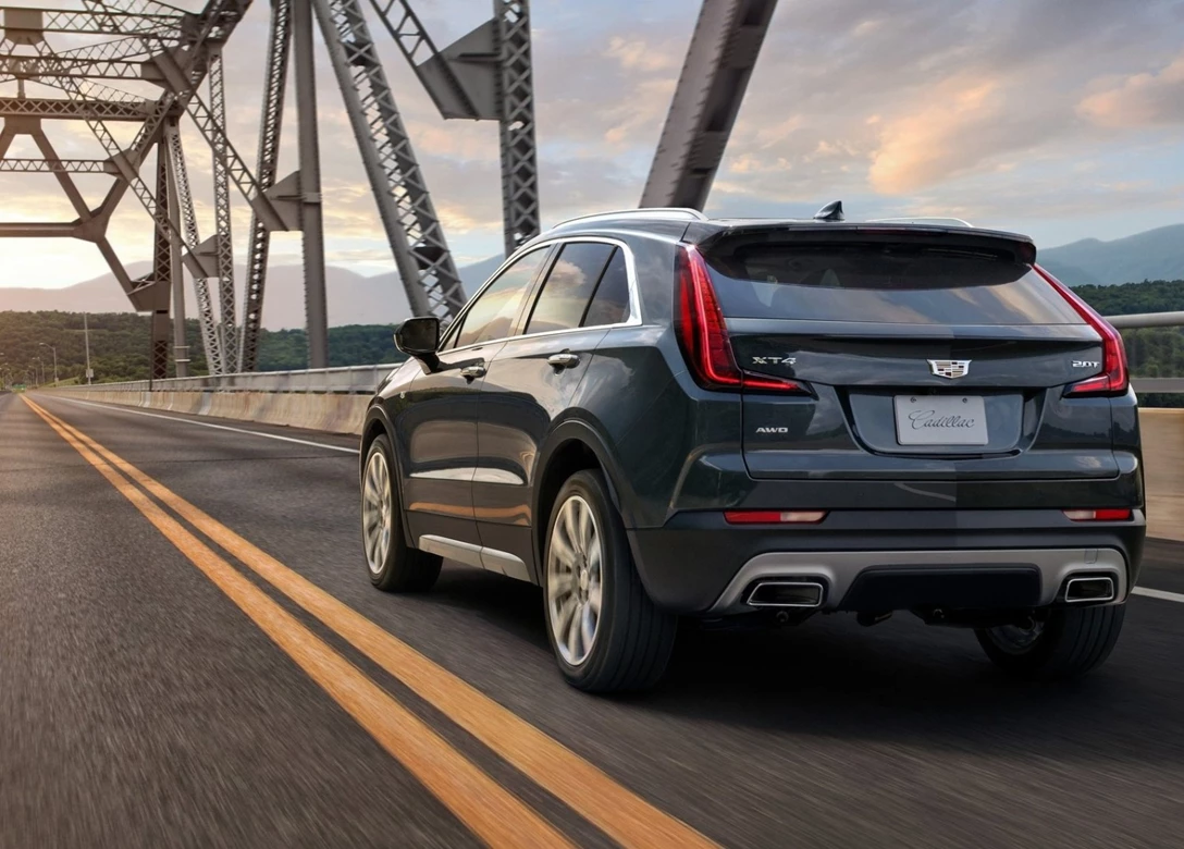 1604166-Cadillac-XT4 4.jpg