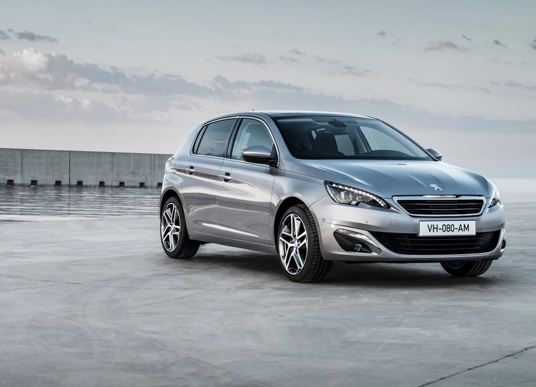 1672386-Peugeot-308-2016-01.jpg