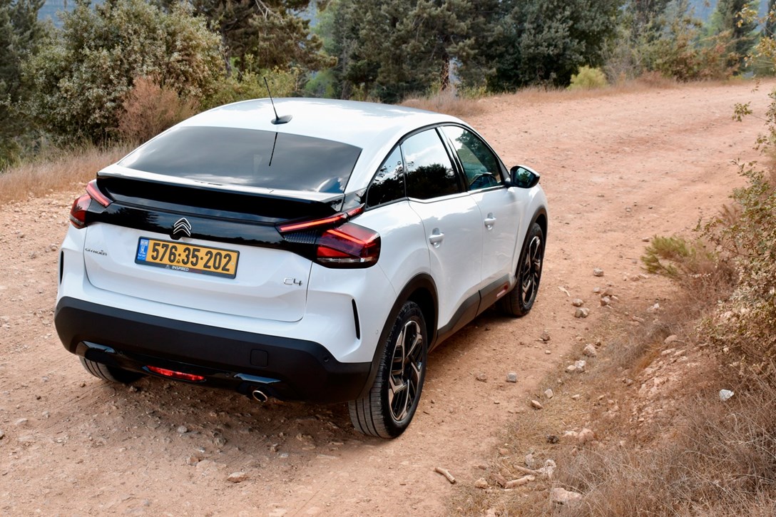 1655082-C4 D - 8.jpeg